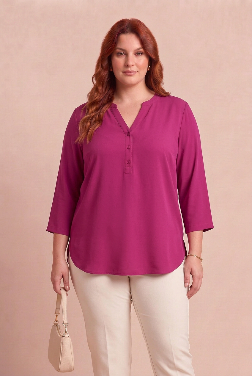 Blouse Pure fuchsia portée avec accessoires – mode grande taille femme