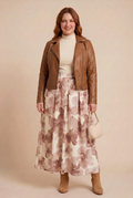 LISE rose avec ESSENTIAL et REBEL marron – mode grande taille femme