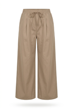 Pantalon NORA camel, vue produit seule – mode grande taille femme