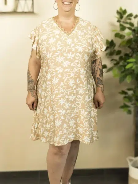 Robe courte à fleurs beige